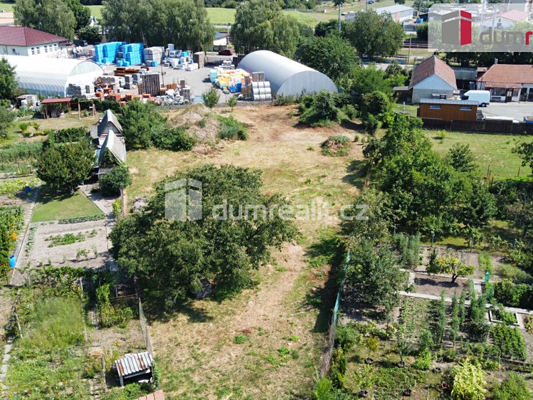 Prodej stavebního pozemku 2 401 m² - foto 7