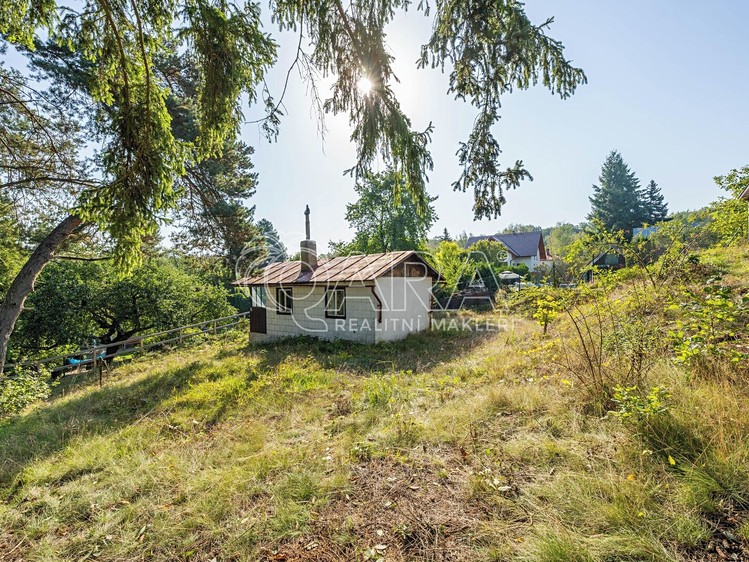 Prodej stavebního pozemku 615 m² - foto 4