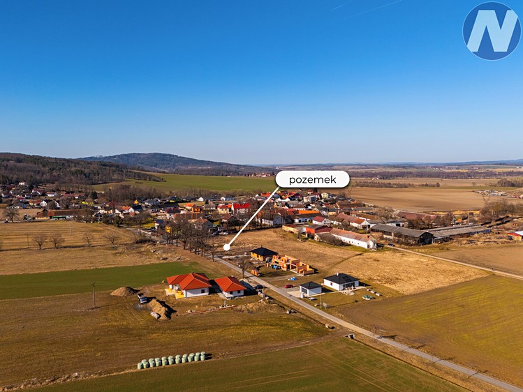 Prodej stavebního pozemku 1 080 m² - foto 1