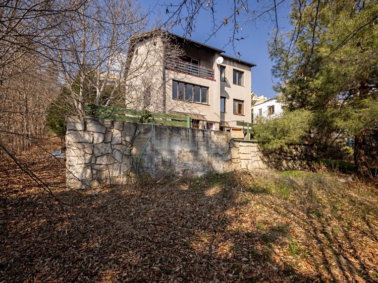 Prodej stavebního pozemku 906 m² - foto 3