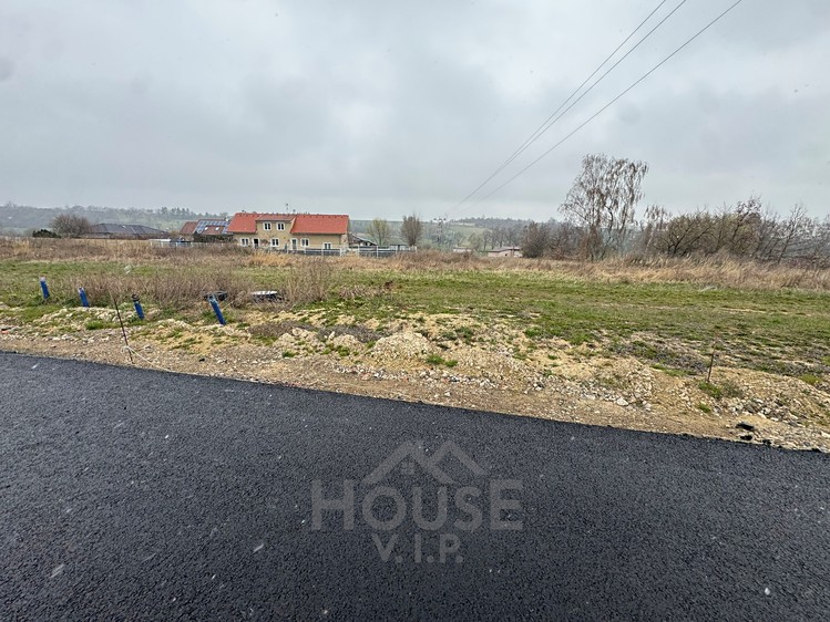 Prodej stavebního pozemku 803 m² - foto 4