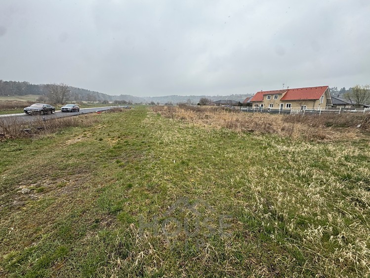 Prodej stavebního pozemku 803 m² - foto 6