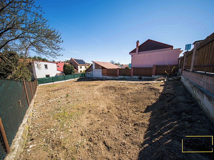 Prodej stavebního pozemku 320 m² - foto 8
