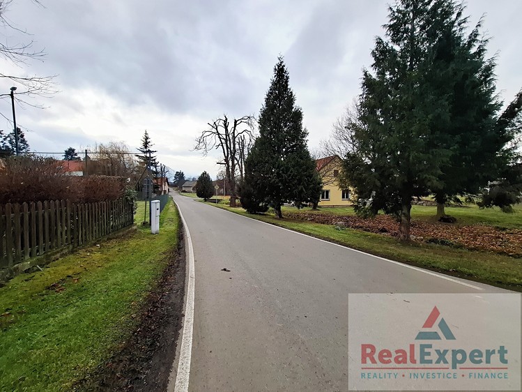 Prodej stavebního pozemku 1 000 m² - foto 7