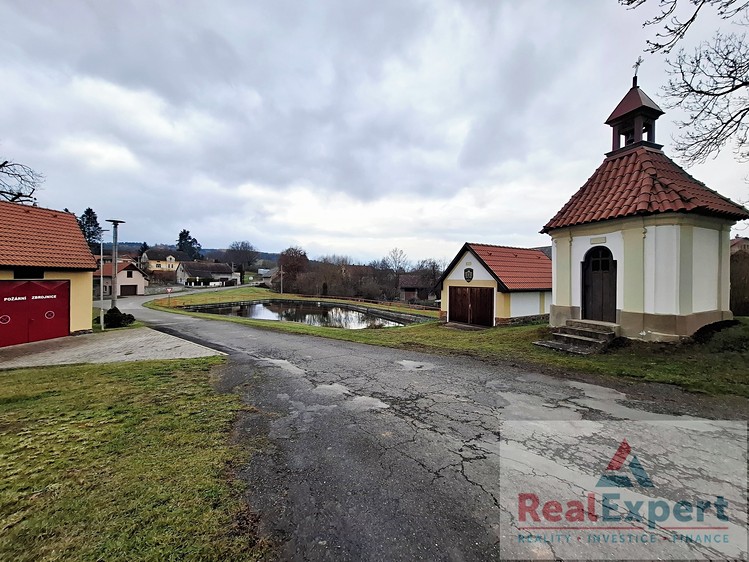 Prodej stavebního pozemku 1 000 m² - foto 6
