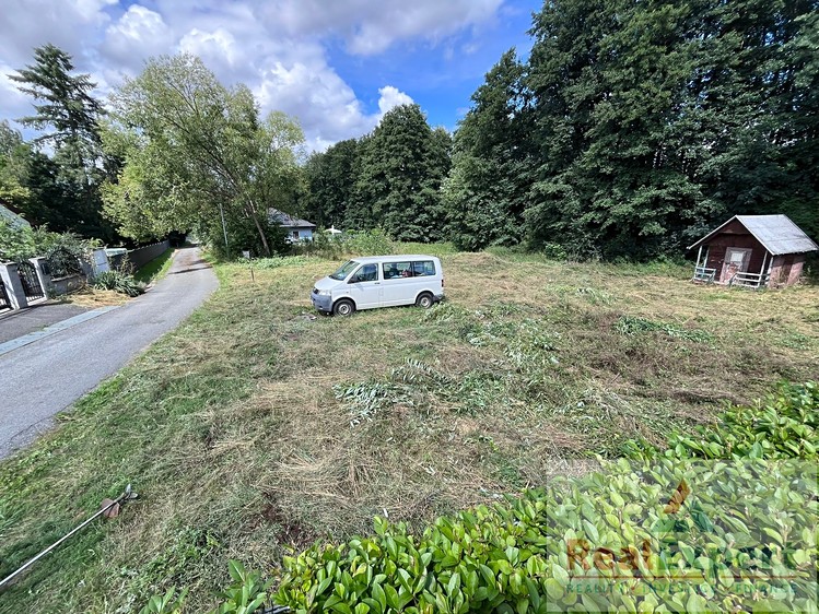Prodej stavebního pozemku 1 000 m² - foto 5