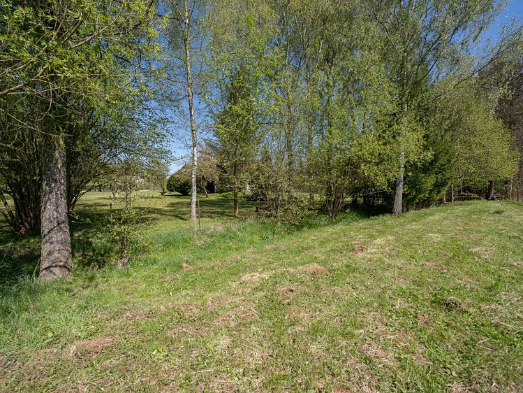 Prodej stavebního pozemku 2 357 m² - foto 8