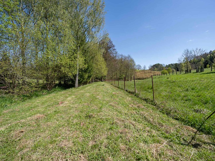 Prodej stavebního pozemku 2 357 m² - foto 7