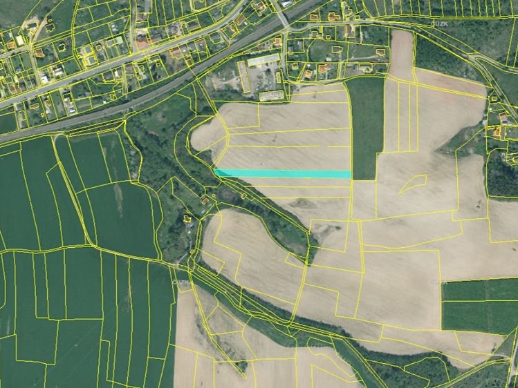 Prodej podílu 1/2 pole 28 481 m² - foto 2