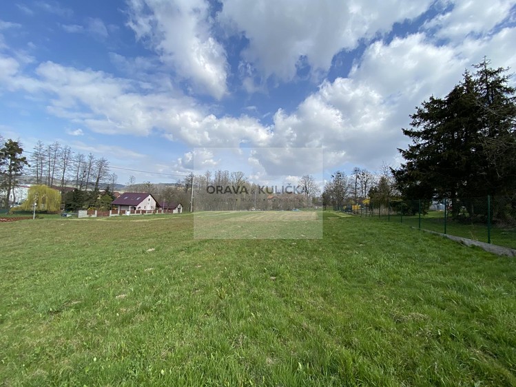 Prodej stavebního pozemku 1 063 m² - foto 2