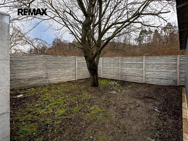 Prodej  stavebního pozemku 596 m² - foto 6