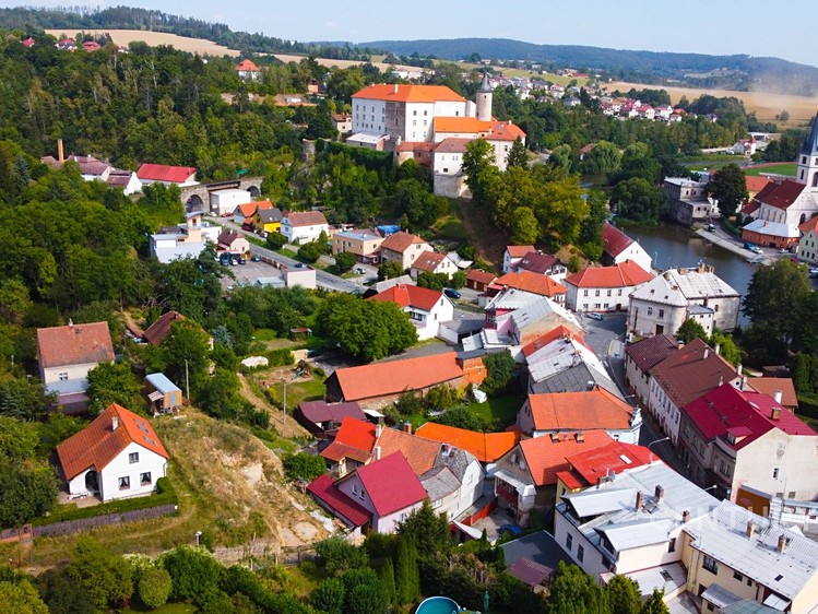 Prodej stavebního pozemku 2 952 m² - foto 1