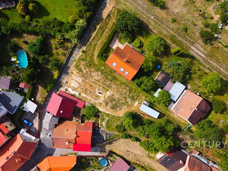 Prodej stavebního pozemku 2 952 m² - foto 7
