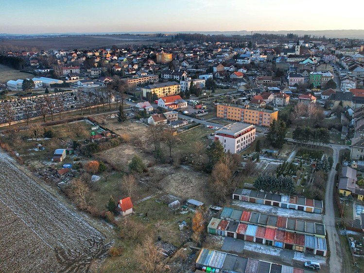 Dražba stavebního pozemku 427 m² - foto 1