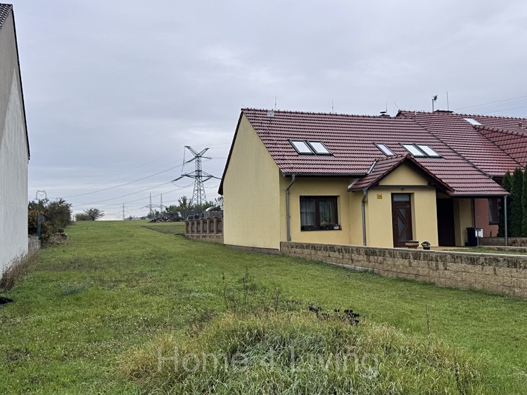 Prodej stavebního pozemku 2 609 m² - foto 3
