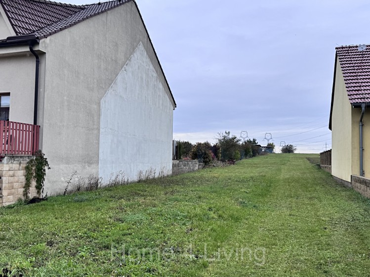 Prodej stavebního pozemku 2 609 m² - foto 2