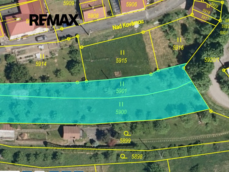 Prodej stavebního pozemku 1 260 m² - foto 1