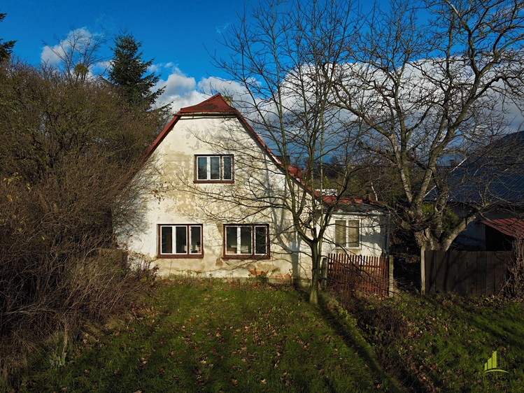 Prodej stavebního pozemku 1 520 m² - foto 2