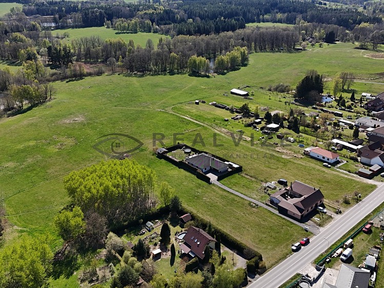Prodej stavebního pozemku 1 335 m² - foto 3