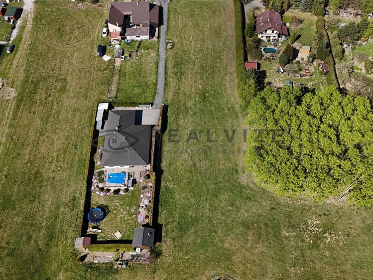 Prodej stavebního pozemku 1 335 m² - foto 6