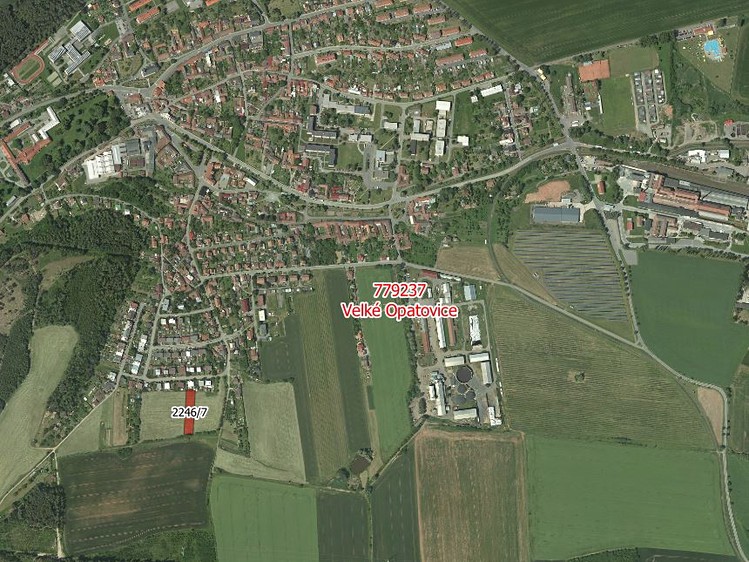 Prodej stavebního pozemku 2 070 m² - foto 3