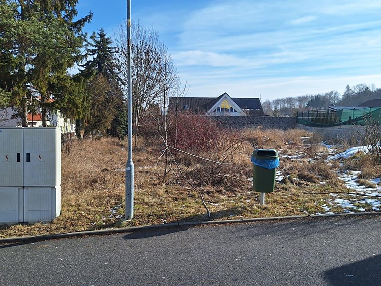 Prodej stavebního pozemku 988 m² - foto 4