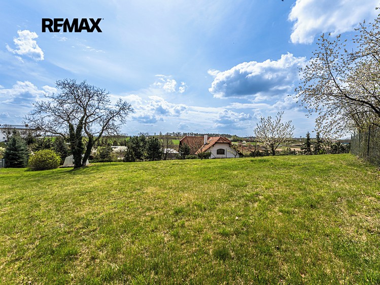 Prodej  stavebního pozemku 1 550 m² - foto 3