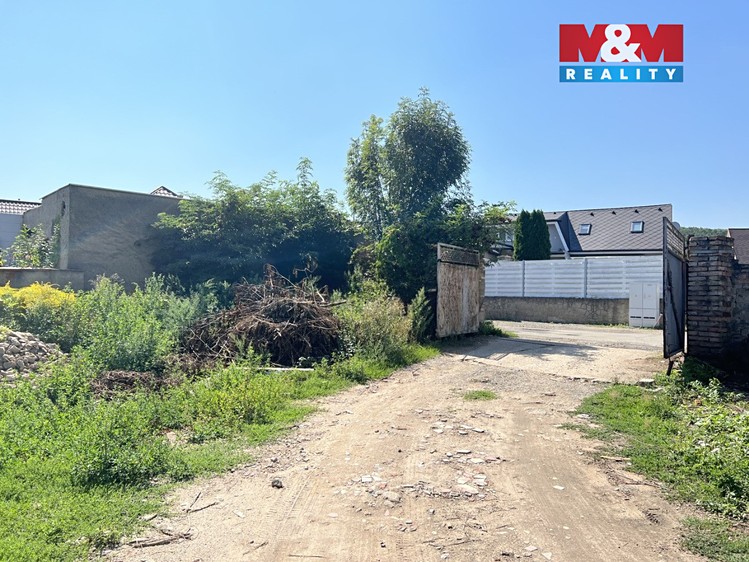 Prodej stavebního pozemku 840 m² - foto 4