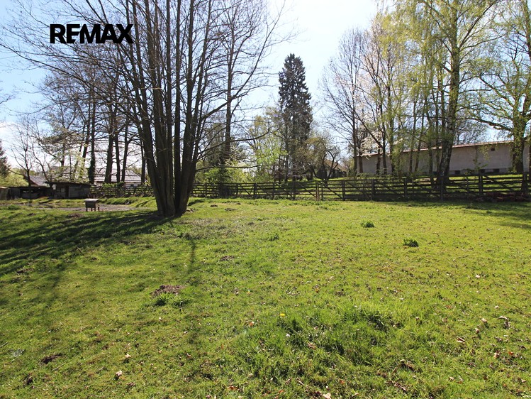 Prodej stavebního pozemku 2 004 m² - foto 3