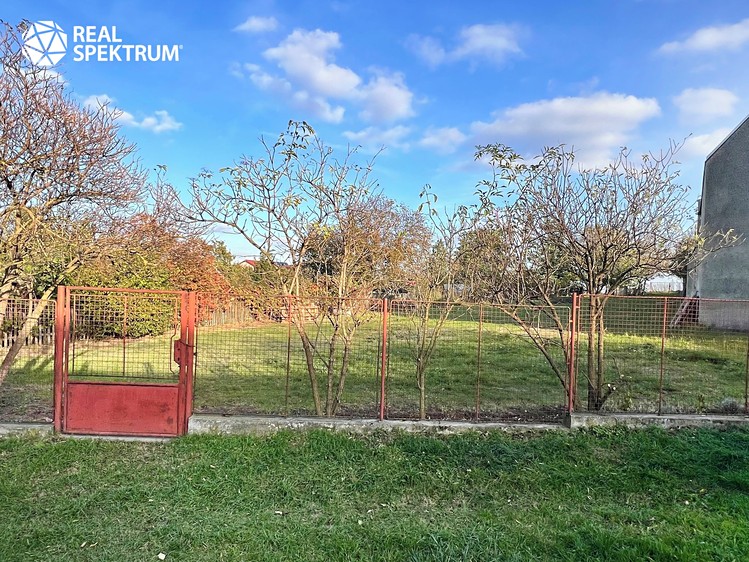 Prodej stavebního pozemku 1 236 m² - foto 4