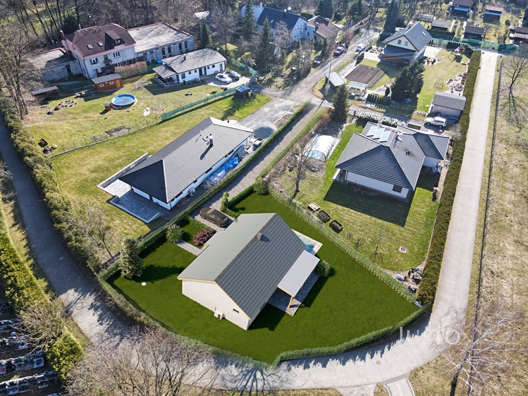 Prodej stavebního pozemku 1 088 m² - foto 1