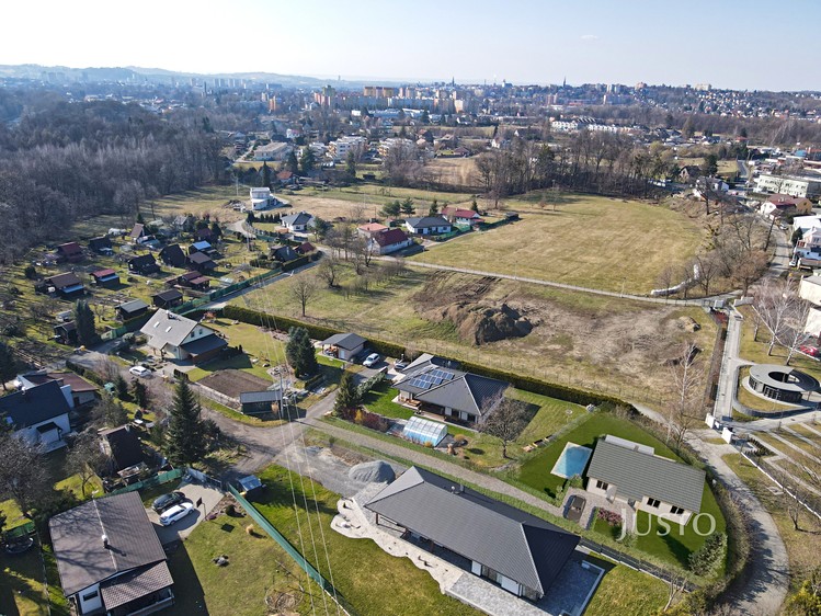 Prodej stavebního pozemku 1 088 m² - foto 5