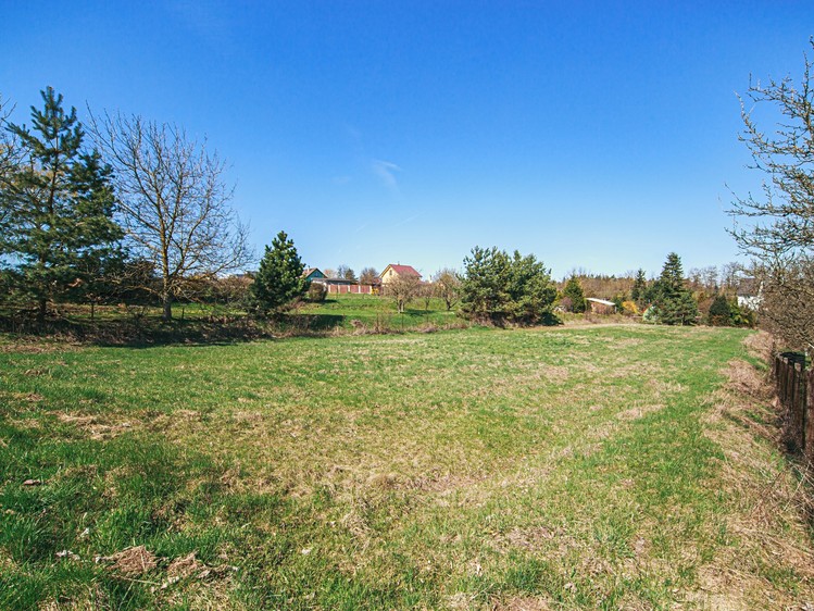 Prodej stavebního pozemku 2 142 m² - foto 5