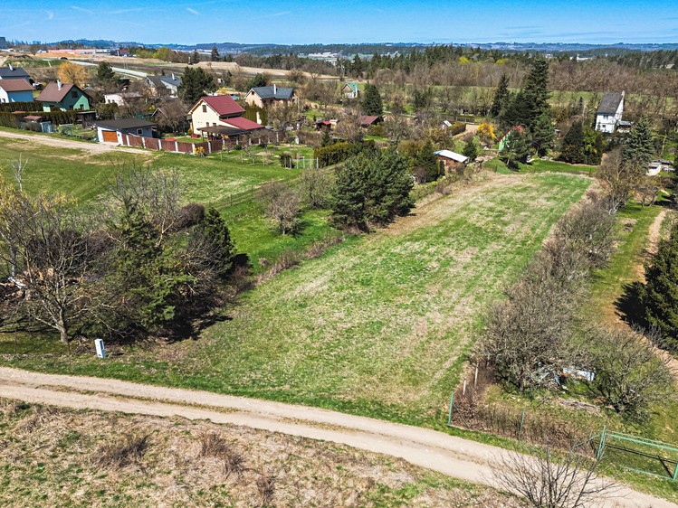Prodej stavebního pozemku 2 142 m² - foto 6