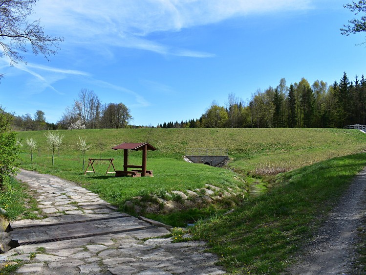 Prodej stavebního pozemku 730 m² - foto 3
