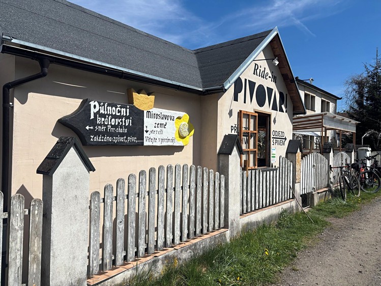 Prodej stavebního pozemku 730 m² - foto 6
