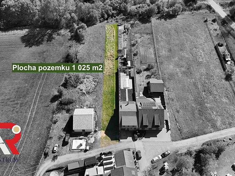 Prodej stavebního pozemku 1 025 m² - foto 2