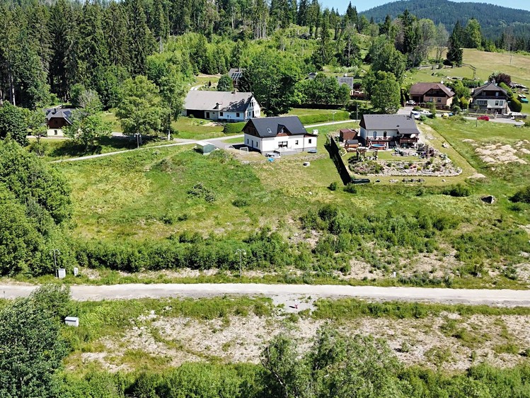 Prodej  stavebního pozemku 2 495 m² - foto 6