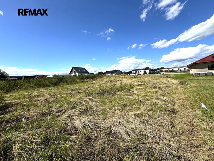 Prodej stavebního pozemku 838 m² - foto 3