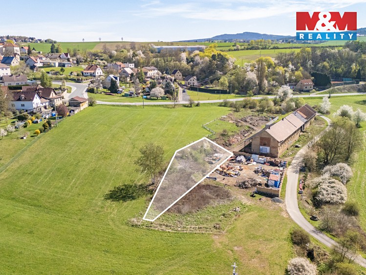 Prodej stavebního pozemku 775 m² - foto 2