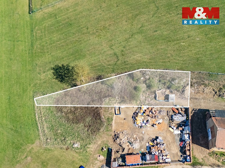 Prodej stavebního pozemku 775 m² - foto 5