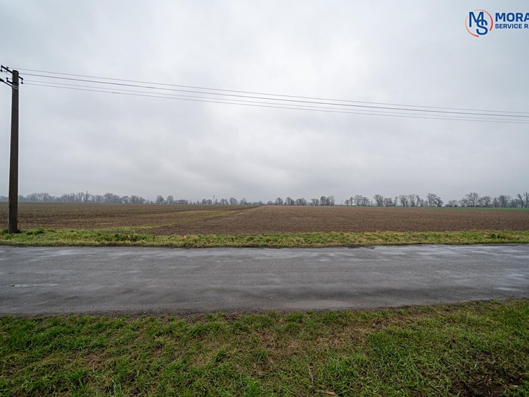 Prodej stavebního pozemku 788 m² - foto 8