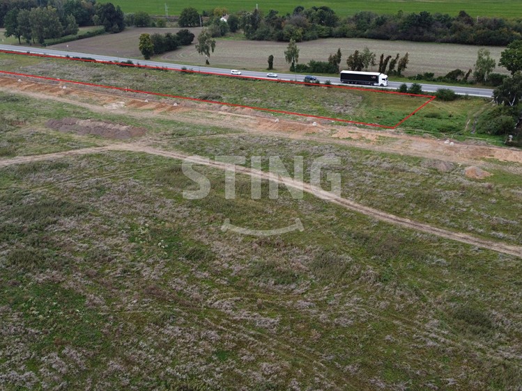 Prodej stavebního pozemku 639 m² - foto 6