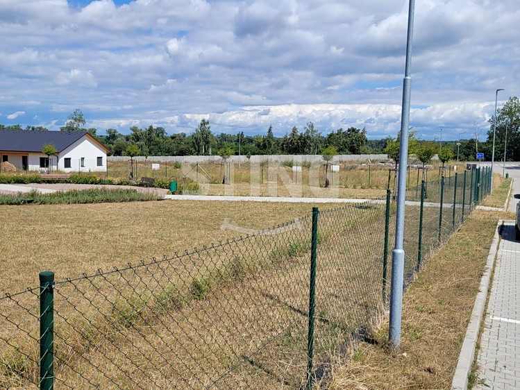 Prodej stavebního pozemku 639 m² - foto 7