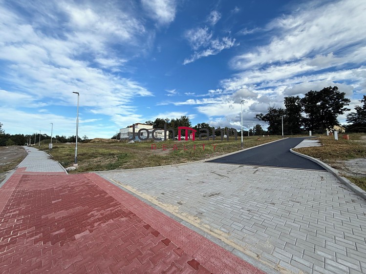 Prodej stavebního pozemku 920 m² - foto 3