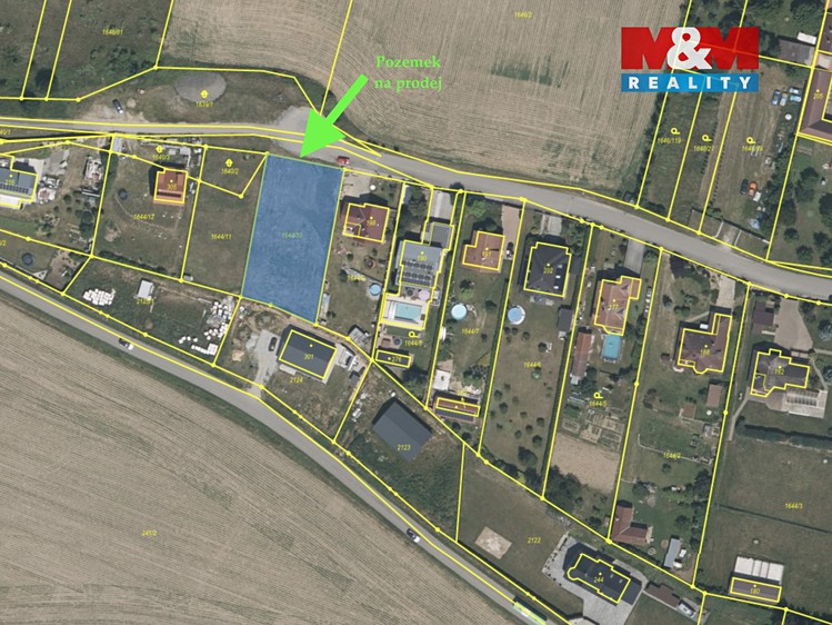 Prodej stavebního pozemku 1 233 m² - foto 3