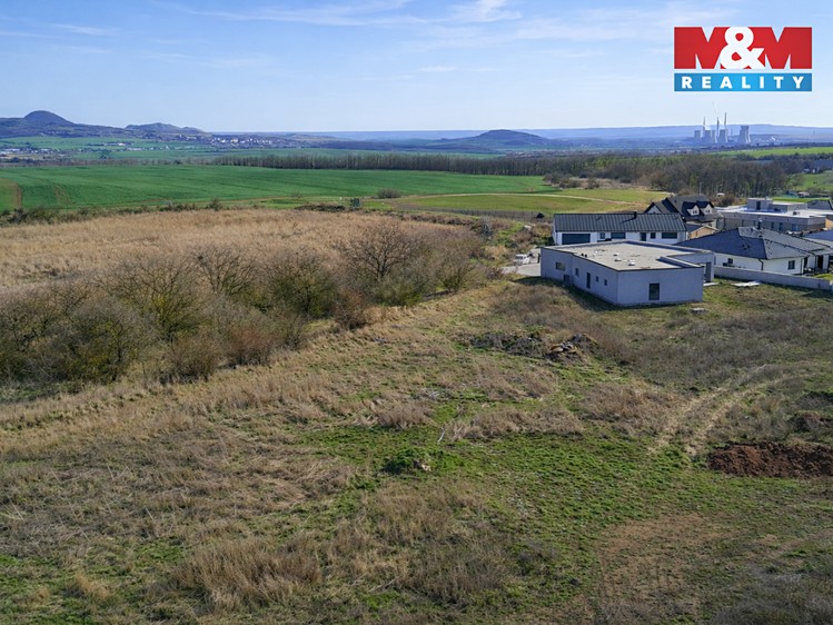 Prodej stavebního pozemku 1 710 m² - foto 2