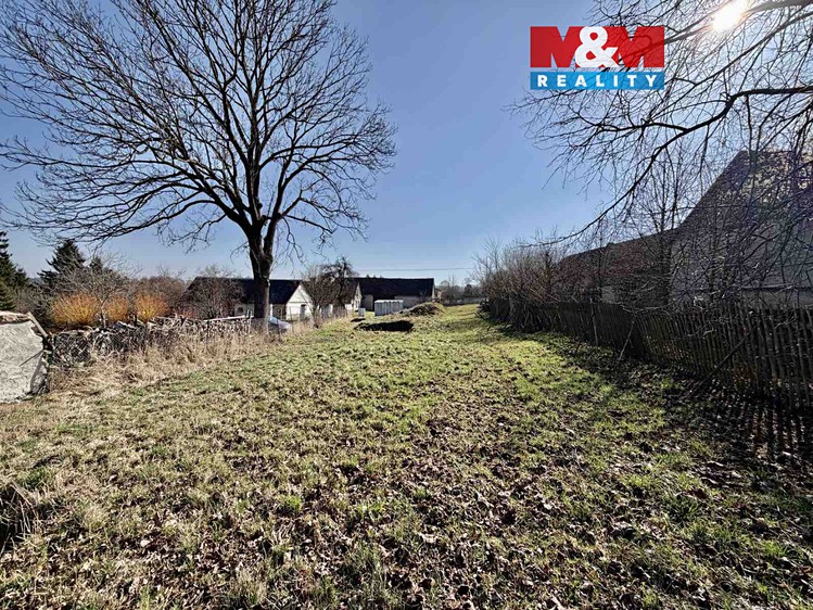 Prodej stavebního pozemku 488 m² - foto 1