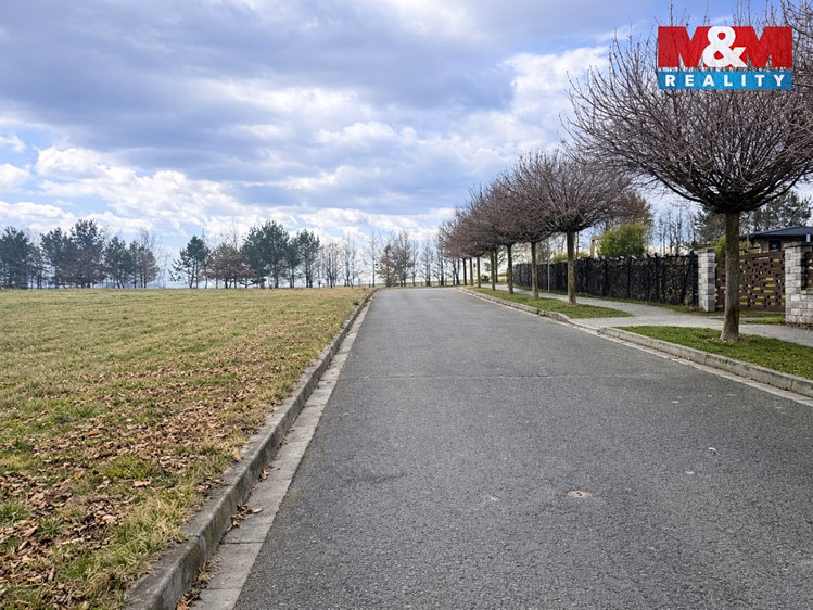 Prodej stavebního pozemku 1 065 m² - foto 6