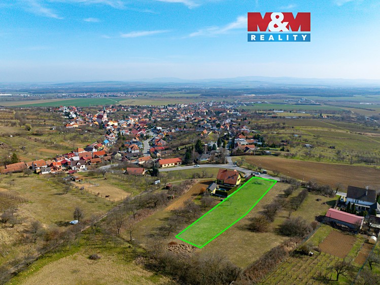 Prodej stavebního pozemku 1 992 m² - foto 1